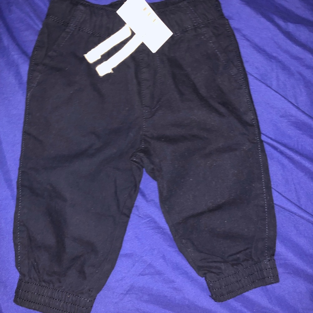 NWT baby joggers size 6-9 months